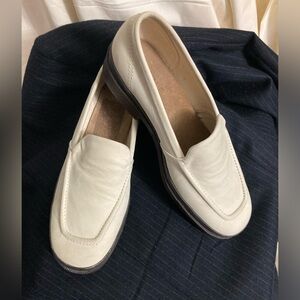 NINE WEST Leather Loafers Size 8M  NWOT